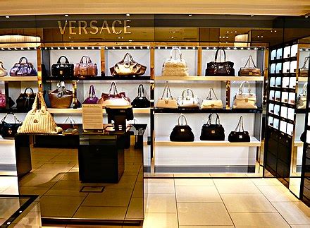 negozio versace calabria|N° 26 • VERSACE .